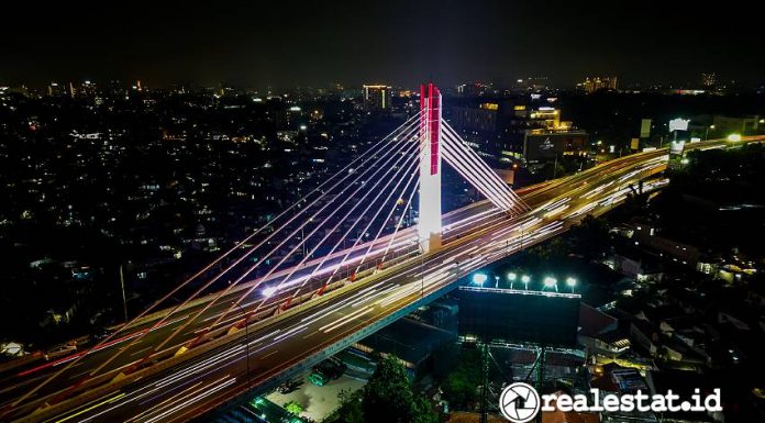 Jembatan Pasupati sebagai landmark kota yang ikonis didukung pencahayaan dinamis dari Signify. (Sumber: Signify)