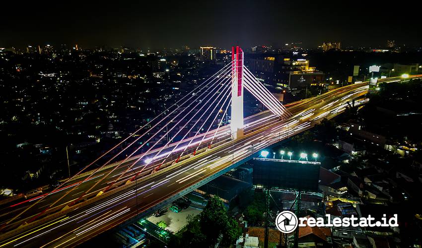 Jembatan Pasupati sebagai landmark kota yang ikonis didukung pencahayaan dinamis dari Signify. (Sumber: Signify)