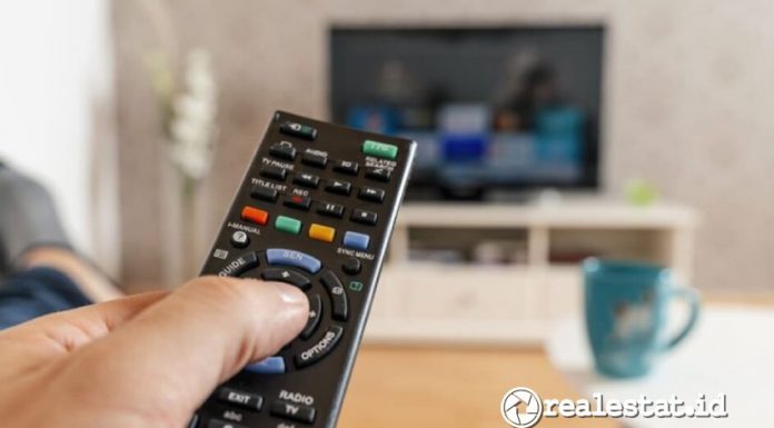 Kode Remot TV Akari LED dan Tabung Lengkap dengan Cara Settingnya-RealEstat.id