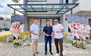 Dari kiri ke kanan: 
Direktur Utama Sakatama Development, Henry Firtanto; Share Holder Smara Boutique Residence, Dimas Setyo Utomo; dan Presiden Komisaris Sakatama Development, H Marwan di sela peluncuran Smara Boutique Residence, Sabtu, 15 Februari 2025. (Foto: Istimewa)