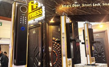 Teknologi Smart Lock Door Terbaru Titan yang dipamerkan produsen pintu baja Fortress di Megabuild 2025-RealEstat.id