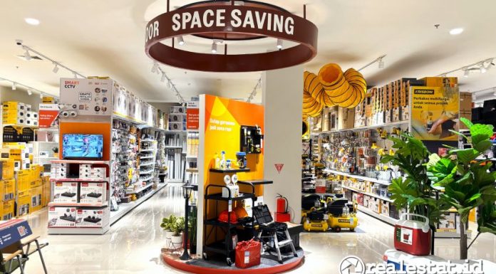 Gerai AZKO di Paragon Square Mall, Kota Sorong, Papua Barat (Foto: Istimewa) 