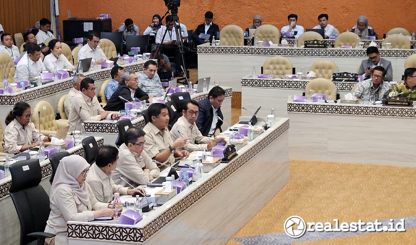 Menteri PKP, Maruarar Sirait pada Rapat Kerja Komisi V di Jakarta, Senin, 19 Mei 2025. (Foto: Dok. Kementerian PKP)