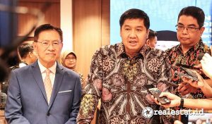 Menteri PKP Maruarar Sirait dan CEO Lippo Group James Riady melakukan mediasi dengan konsumen Apartemen Meikarta. (Sumber: Kementerian PKP)