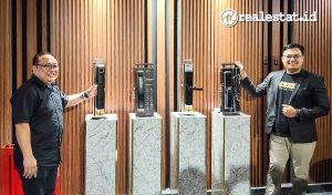 Fortress, produsen pintu baja menampilkan inovasi smart lock system dalam pameran ARCH ID 2025 di ICE BSD, Tangerang. (Foto: Didan)