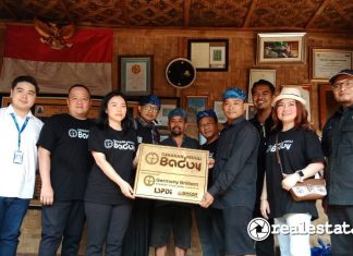 Program Gerakan Peduli GB Berikan donasi saung kamar mandi di Baduy, Lebak Banten-RealEstat.id