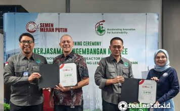 Seremoni MoU antara Semen Merah Putih dengan PT AlgaePark Indonesia Mandiri untuk mengembangkan dan memproduksi pohon cair mikroalga MP Tree-RealEstat.id-Adhitya Putra