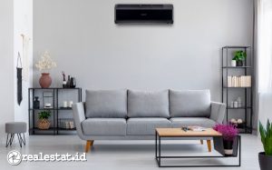 AC Sharp Black Series yang diletakkan di ruang tamu dengan design minimalis memberikan nilai lebih bagi sebuah ruangan. (Foto: Dok. Sharp Indonesia)