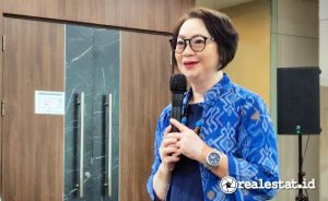 Theresia Rustandi, Corporate Director PT Intiland Development, Tbk dalam acara Halalbihalal dan Bincang Bisnis dengan awak media, Senin, 19 Mei 2025. (Foto: Realestat.id)