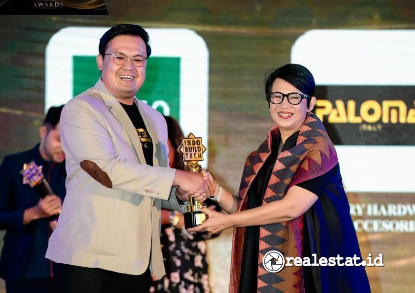 Pintu Baja Fortress meraih IndoBuildTech Awards 2025 untuk kategori Pintu Keamanan Terbaik-RealEstat.id