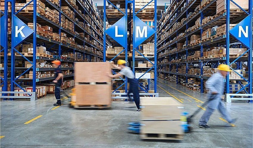 Transformasi Real ESektor Logistik dan Pusat Data menjadi primadona bagi transformasi Real Estate Indonesia-RealEstat.id