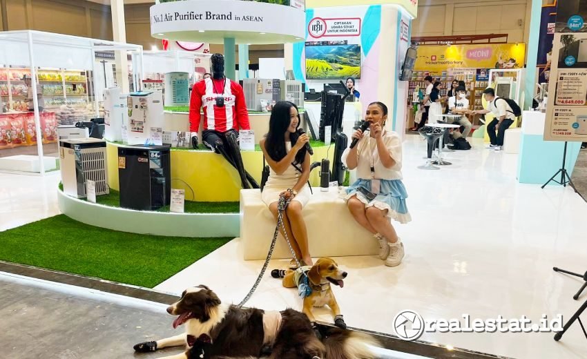 Booth Sharp Indonesia International Indonesia Pet Expo IIPE 2025 realestat.id dok