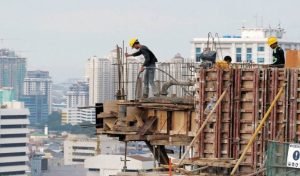 Keamanan konstruksi menjadi faktor krusial untuk menghindari kecelakaan kerja di bidang konstruksi-RealEstat.id