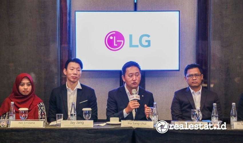 LG 35 Tahun di Indonesia-RealEstat.id