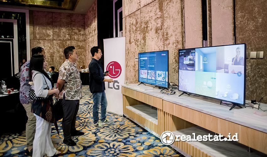 LG Perkenalkan Commercial TV dan CreateBoard 2025-RealEstat.id