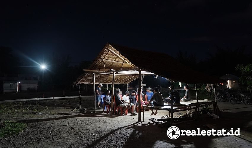 Penerangan berkelanjutan di desa terpencil provinsi Maluku-RealEstat.id