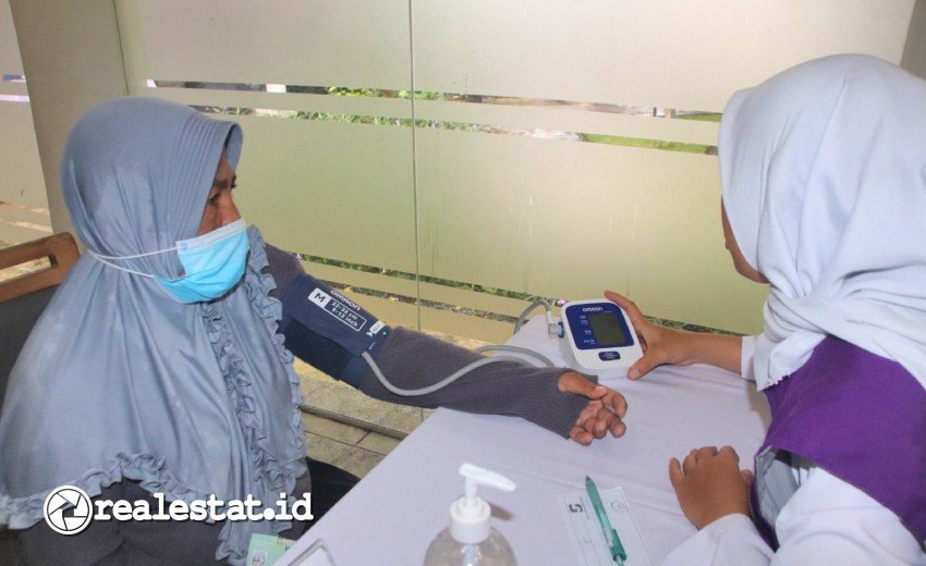 Metland Hotel Cirebon HUT ke-12 Bakti Sosial Pemeriksaan Kesehatan Gratis realestat.id dok2