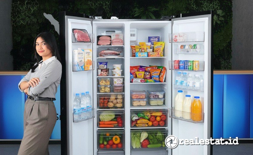 Zelda shaellia midea kulkas side by side premium realestat.id dok