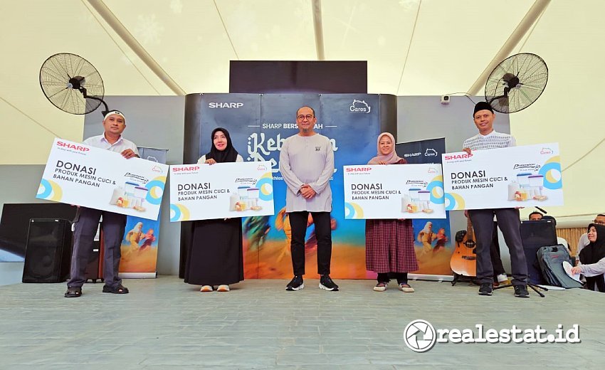 Andry Adi Utomo Sharp Indonesia Bersedekah 2026 realestat.id dok