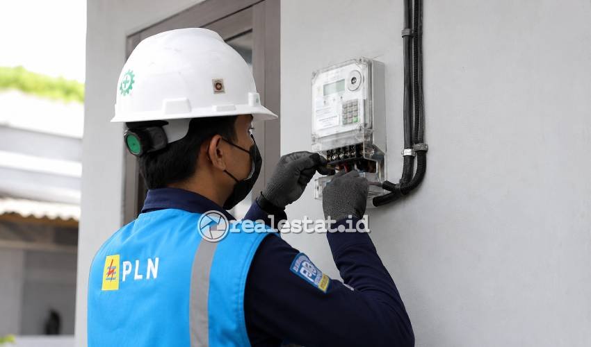 Biaya pasang baru listrik PLN 2026-RealEstat.id