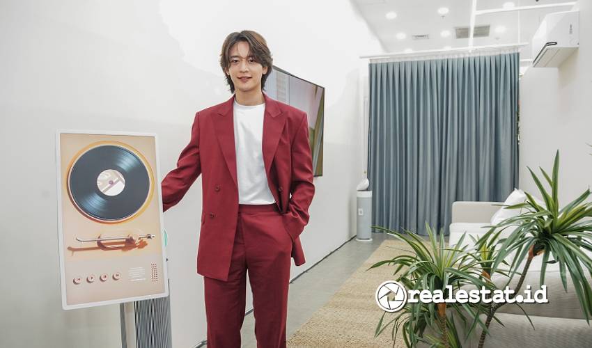 anggota SHINee, Choi Minho mengunjungi LG K House di Central Park Jakarta-RealEstat.id