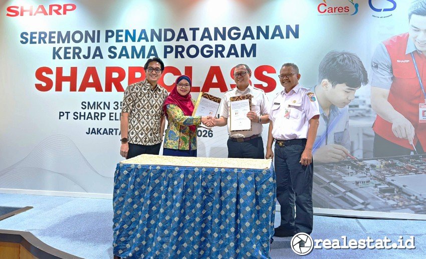 csr sharp class smkn 35 jakarta electronics indonesia realestat.id dok