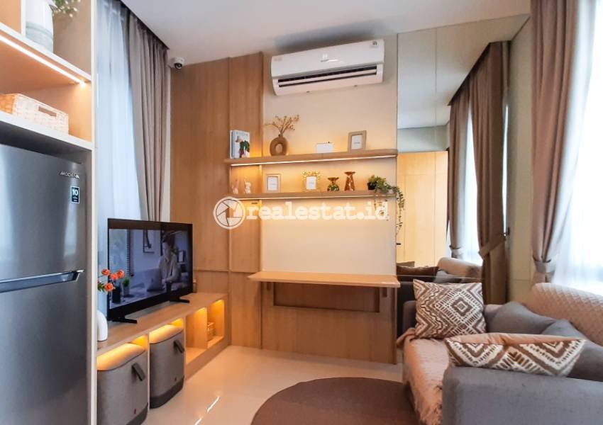 Interior-Rumah-2-Lantai-Cluster-Meliora-Kota-Deltamas-RealEstat.id-Adhitya-Putra.jpg