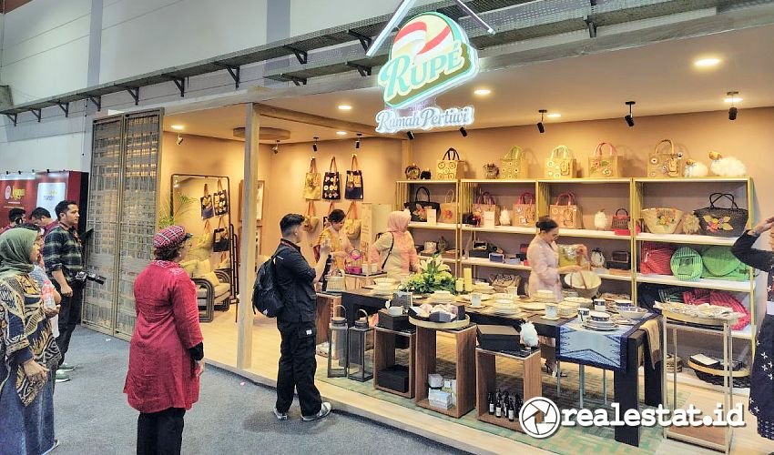 Booth Rumah Pertiwi Indonesia Rupe Kriyanusa 2026 realestat.id dok