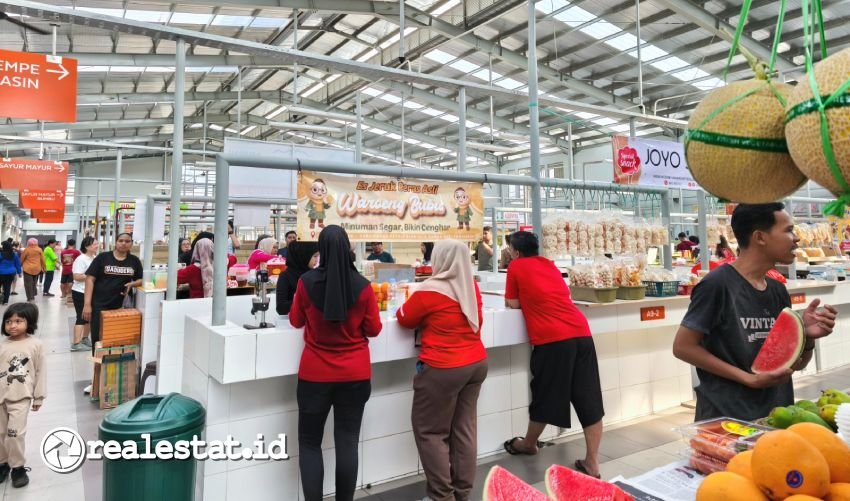 Kegiatan Pasar Modern Paramount Petals realestat.id dok